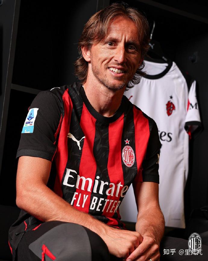 德州扑克 vs 风险投资：为什么顶级 VC 都在牌桌上寻找猎物？（德州扑克与风投：顶级VC为何在牌桌上物色机会？）