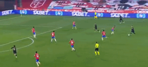 费城人队签下王牌投手诺拉，双方达成 7 年 1.72 亿续约