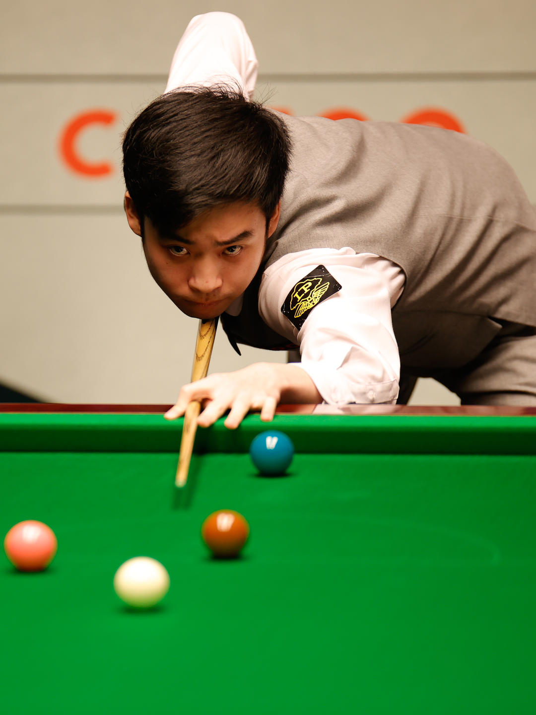 她在接发球 她在接发球