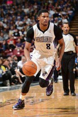 他并不追求 他并不追求