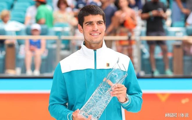 他将自己珍 他将自己珍